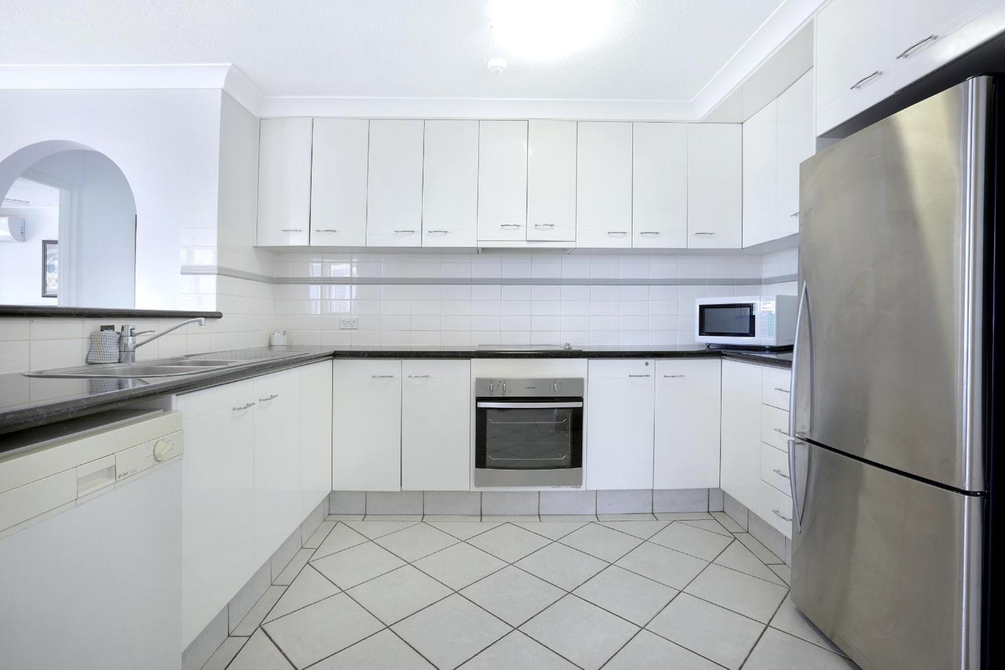 Genesis By Premium Aparthotel Gold Coast