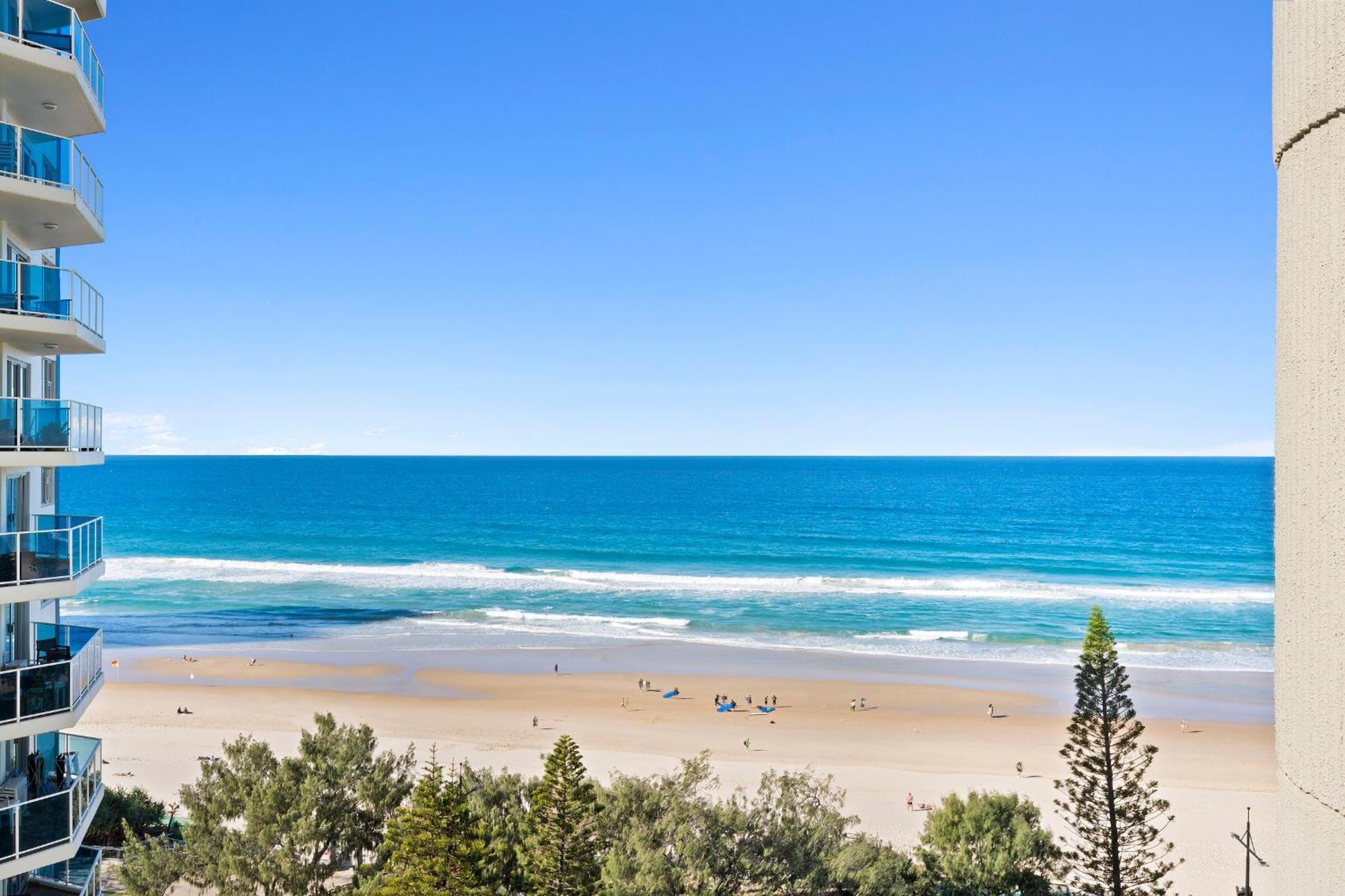 Apartment 3 Bedroom Ocean View Unit At Zenith In Surfers Paradise - Q *
