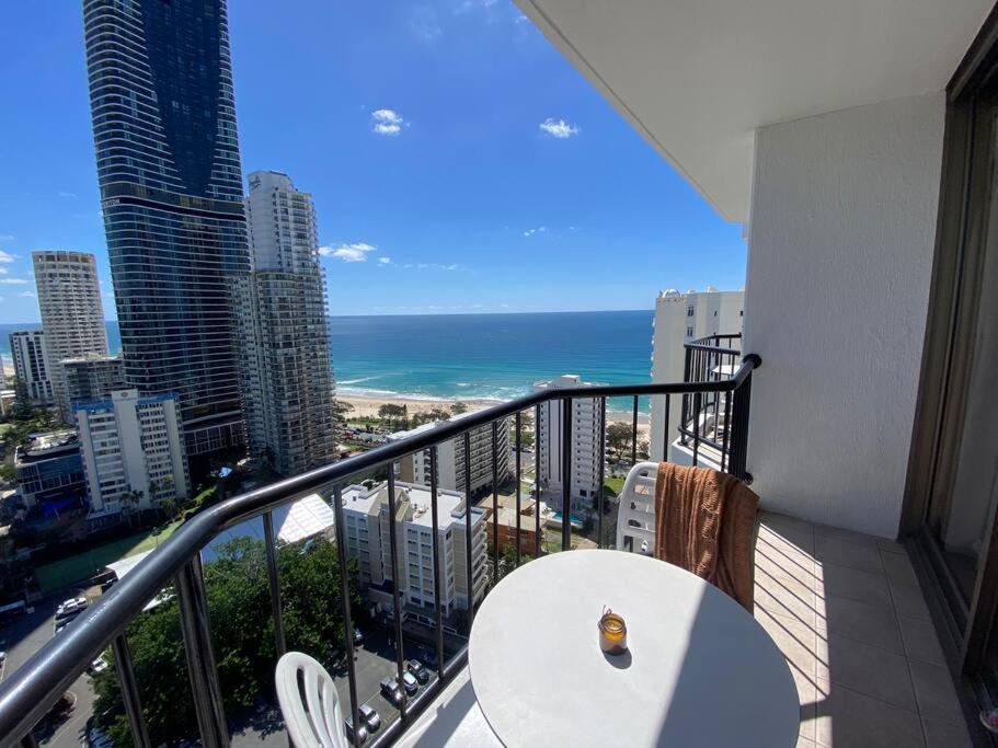 Ocean View In Mantra Free Wi-fi Apartment Gold Coast