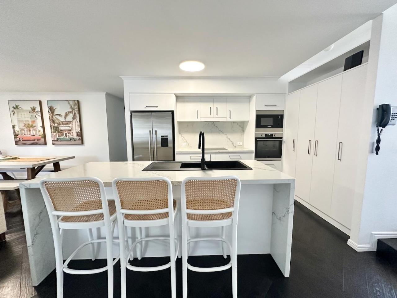 Super Modern Diamond Penthouse 33 * Gold Coast