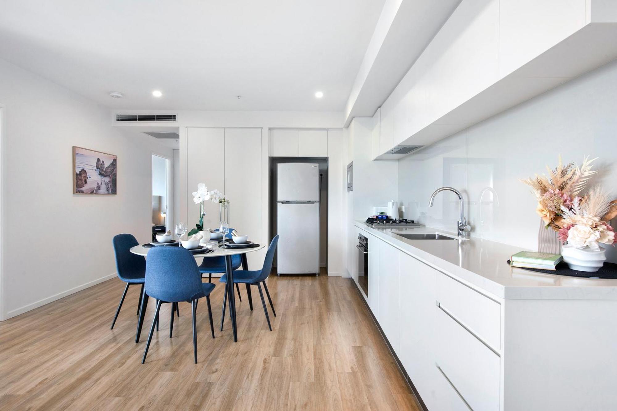 Ruby - Self Contained, Privately Managed Apartment *