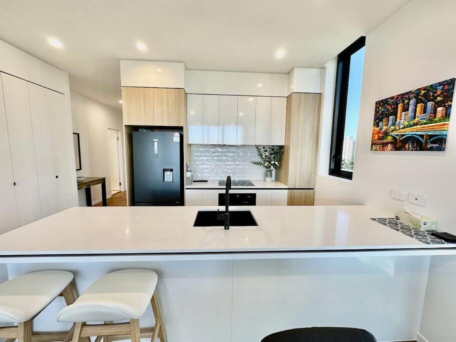 Amazing Waterfront, Surfers Paradise #81 Apartment *