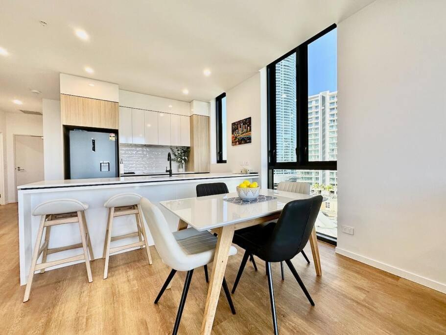 Apartment Amazing Waterfront, Surfers Paradise #81 *