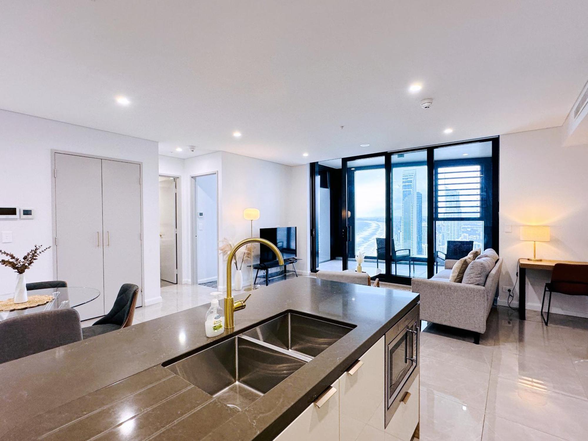 Oceanfront Serenity 2beds Ocean View Gold Coast