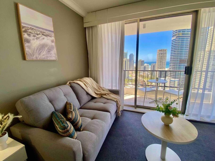 Apartment Level 22 Ocean View