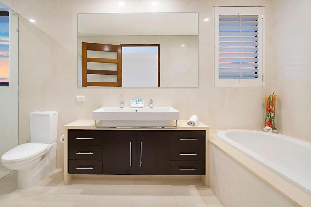 3 M Luxury Waterfront In Paradise Pets Welcome Villa *