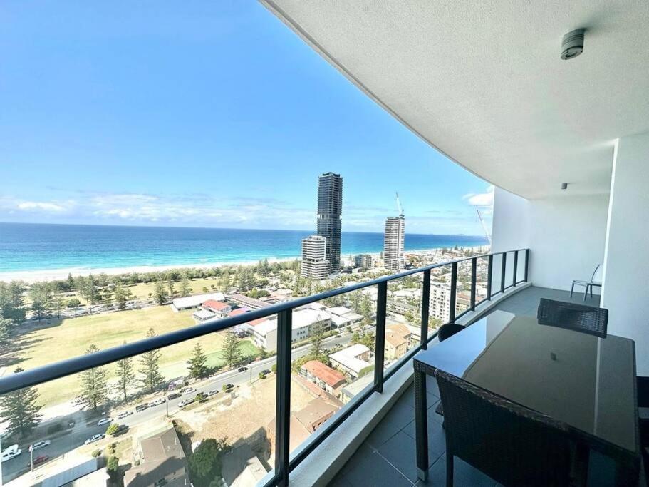 Amazing Sierra Grand 26th Floor Apartment