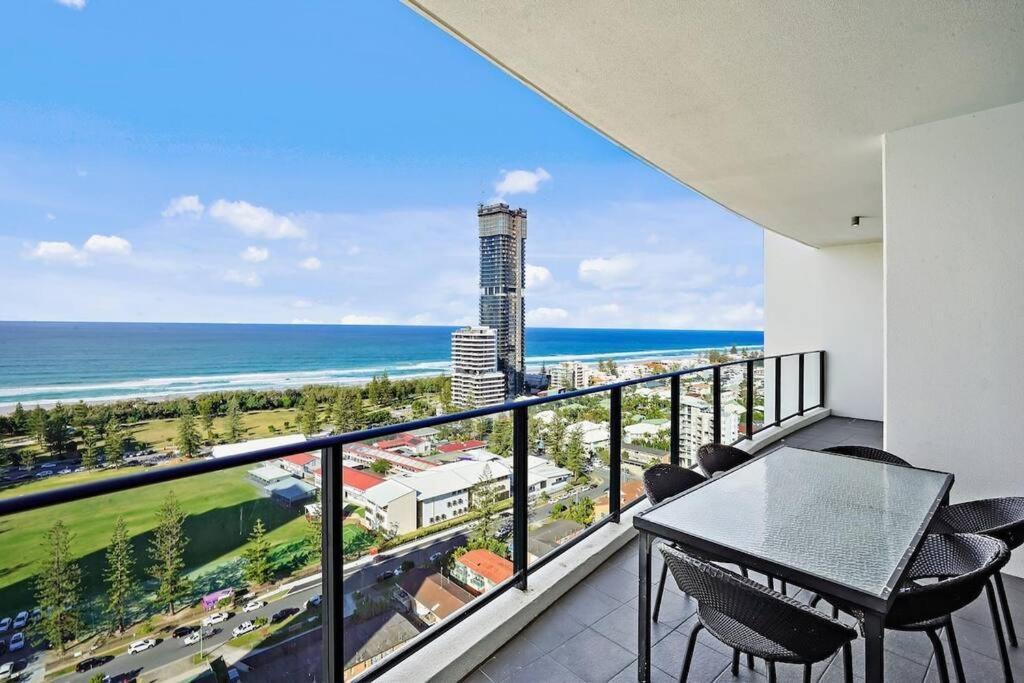 Amazing Sierra Grand 26th Floor Apartment Gold Coast