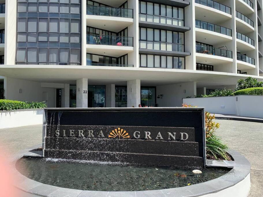 Amazing Sierra Grand 26th Floor Apartment