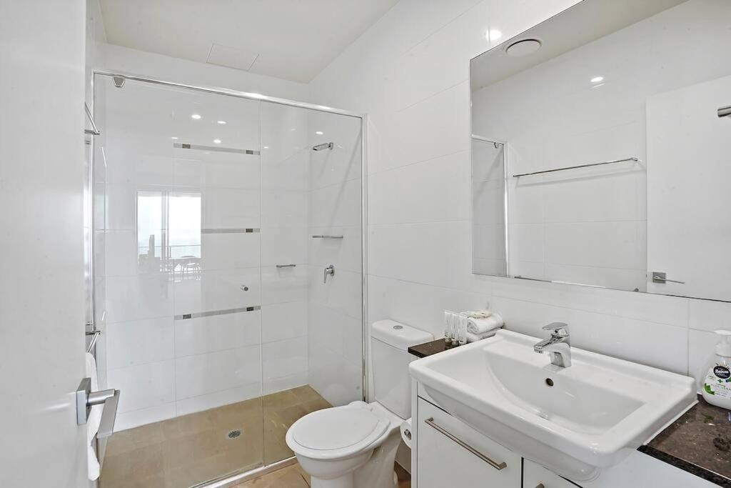 Amazing Sierra Grand 26th Floor Apartment *