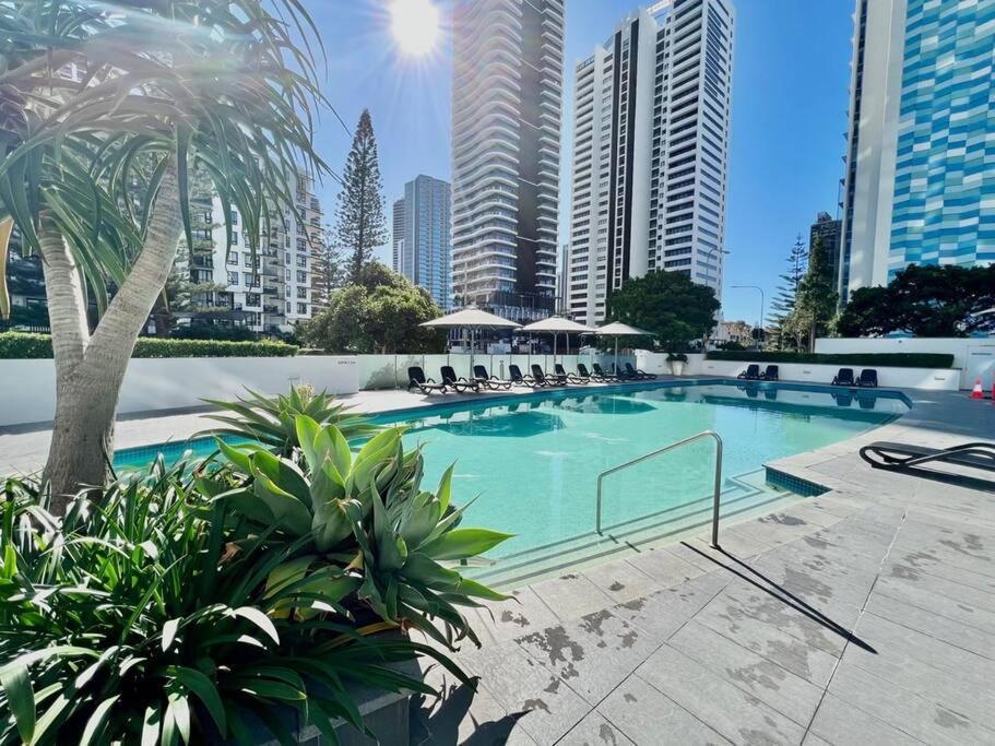 Amazing Sierra Grand 26th Floor Apartment