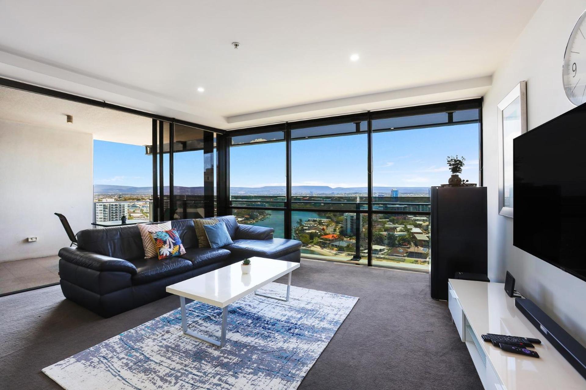 Circle On Cavill 2, 3, 4 & 5 Bedroom Skyhomes & Sub Penthouses By Holidays
