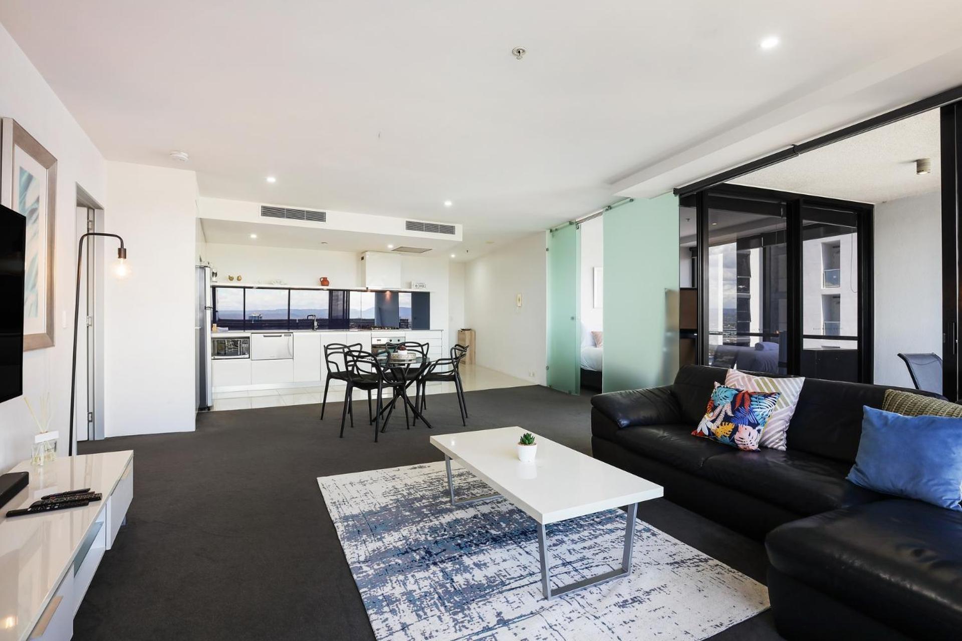 Circle On Cavill 2, 3, 4 & 5 Bedroom Skyhomes & Sub Penthouses By Holidays Gold Coast
