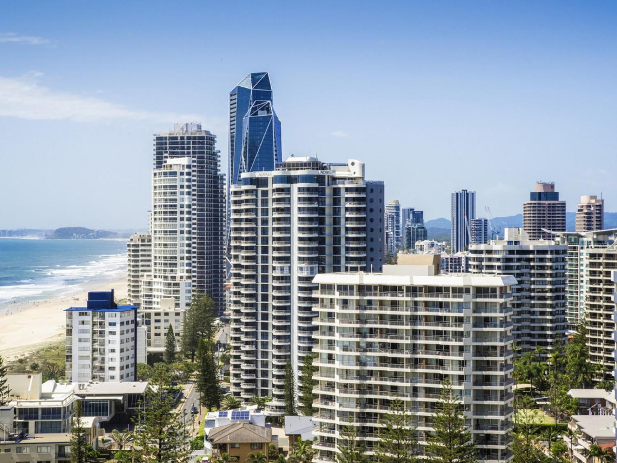 Spacious Beachfront 2-bed With Stunning Oceanview Apartment *