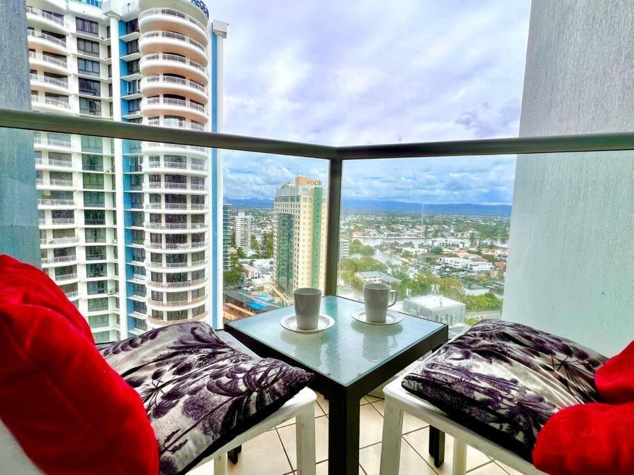 L19 Ocean View Near Mantra Legends Gold Coast