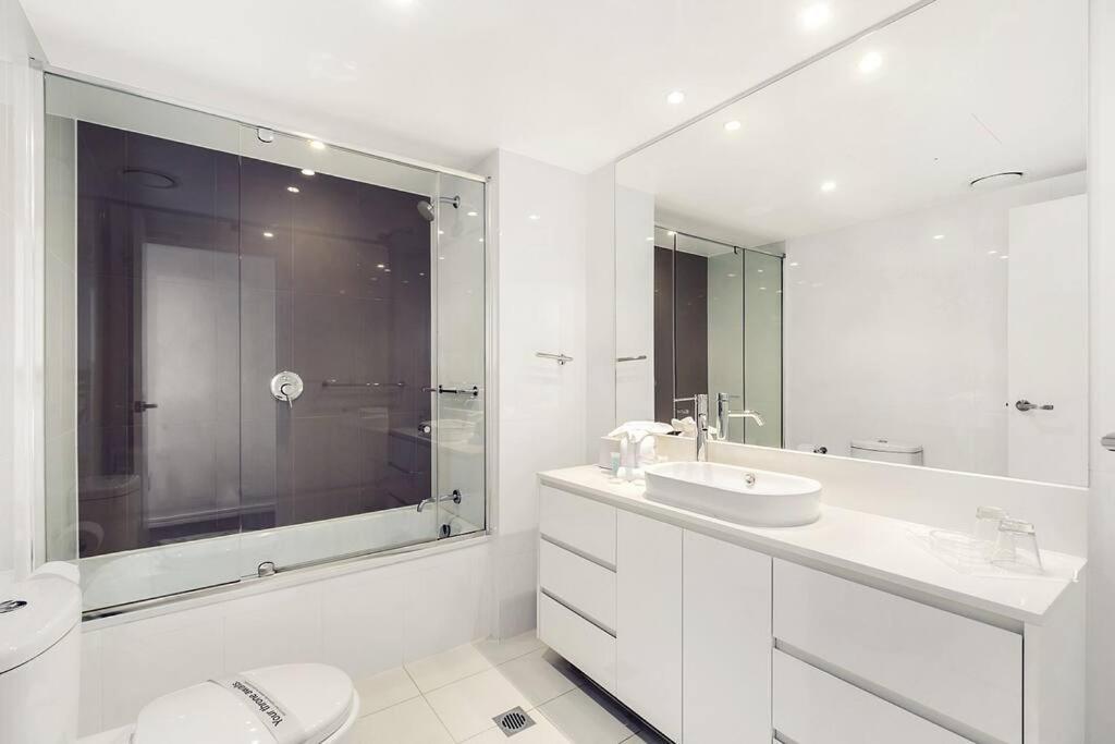 Apartment Hilton- Luxury Sky Ocean Lv27 Free Parking Wifi *