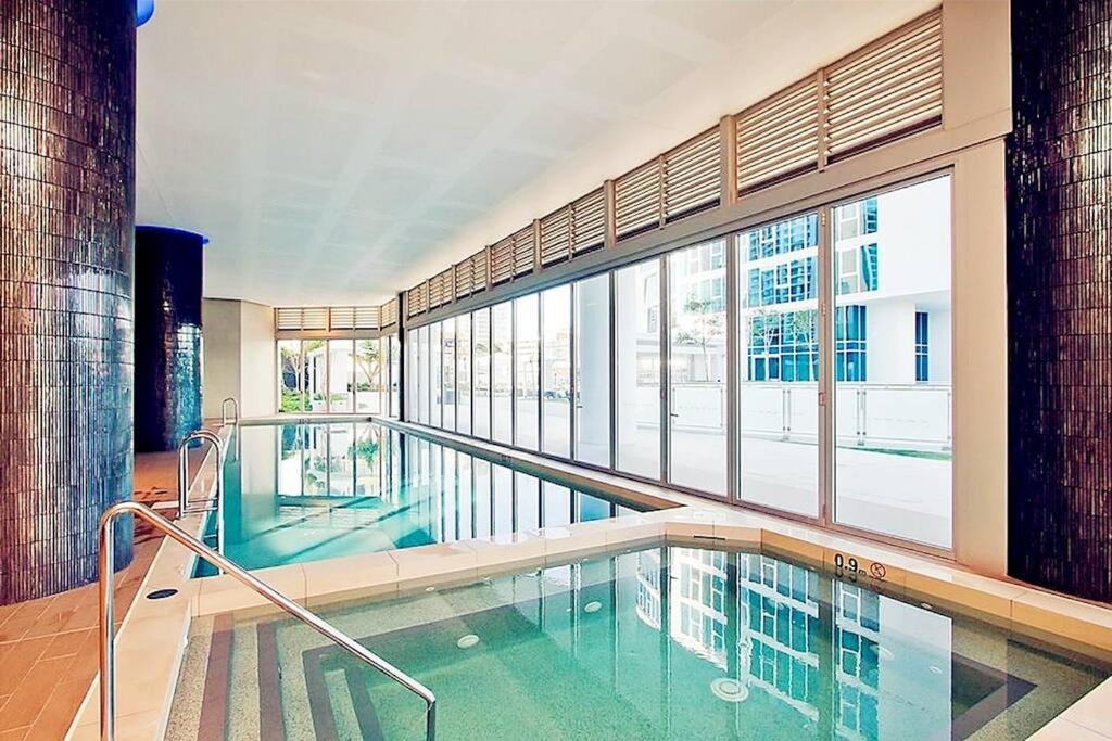 Hilton- Luxury Sky Ocean Lv27 Free Parking Wifi Apartment Gold Coast