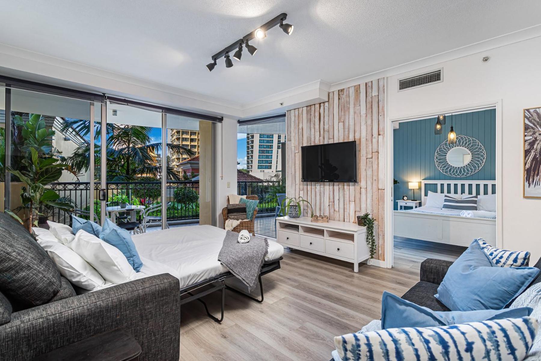 'family Getaway' By Paradise * Gold Coast
