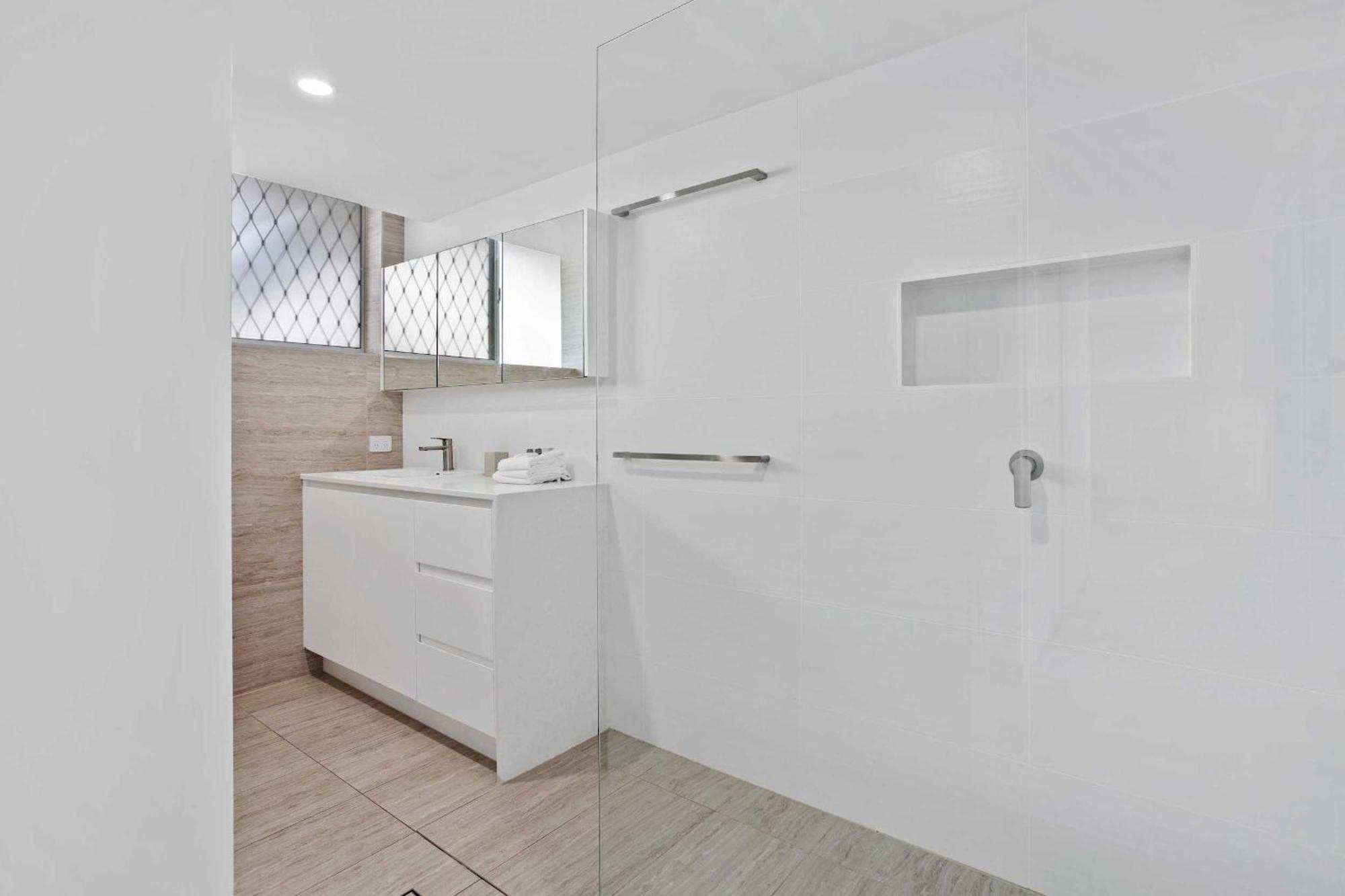 Apartment Wyuna Ocean Views In Burleigh
