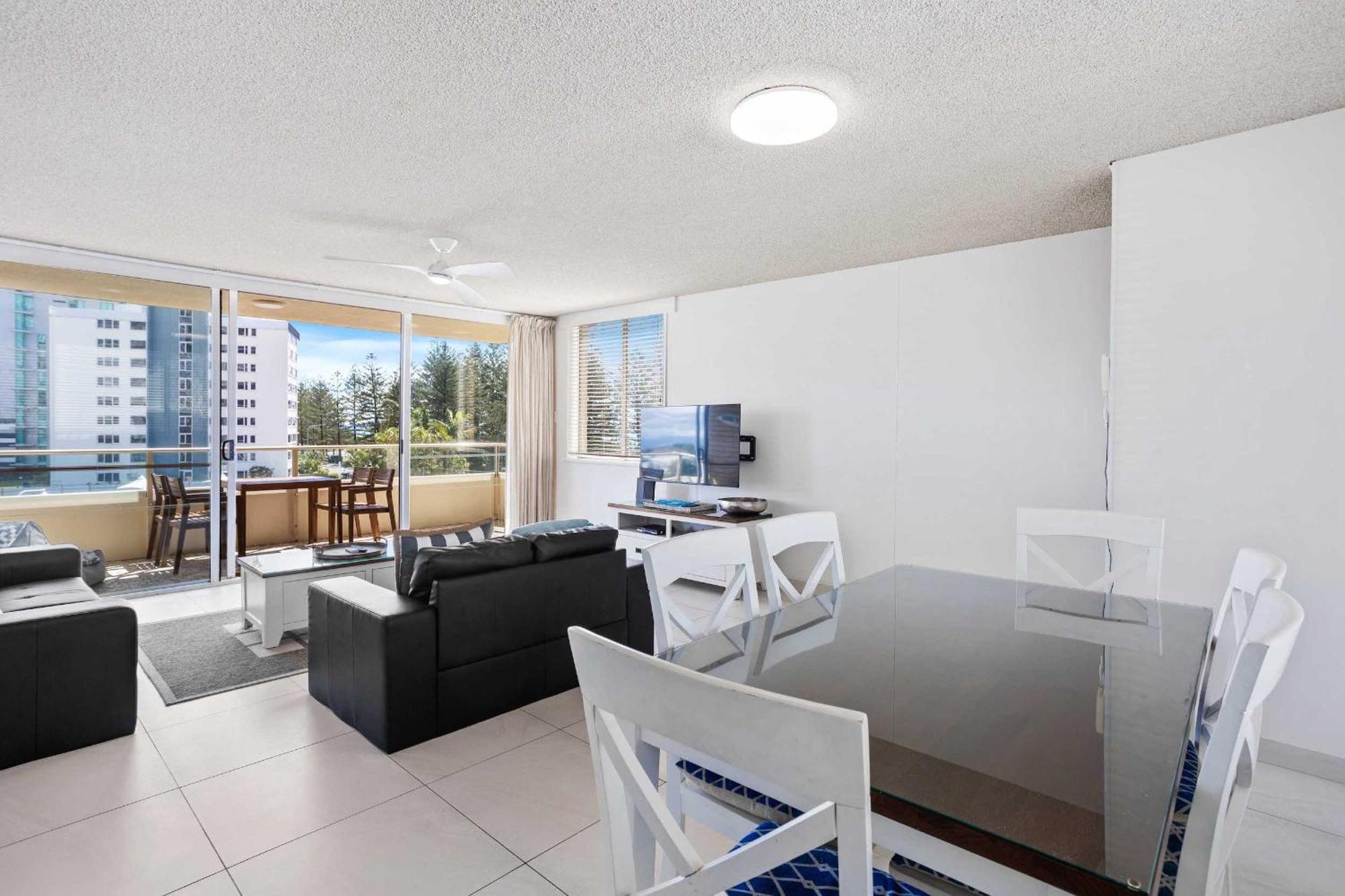 Wyuna Ocean Views In Burleigh *