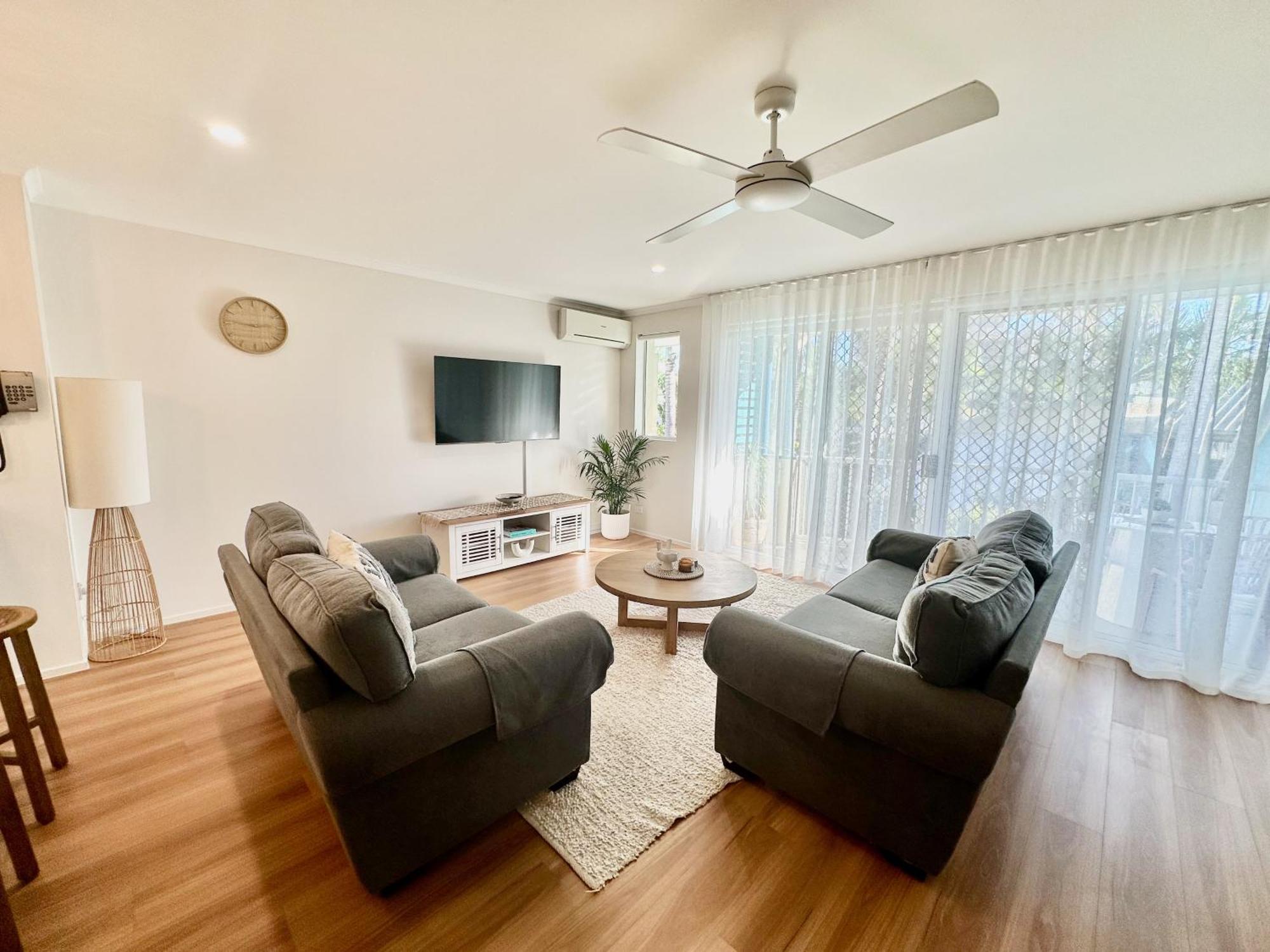 Diamond 100 Apartment