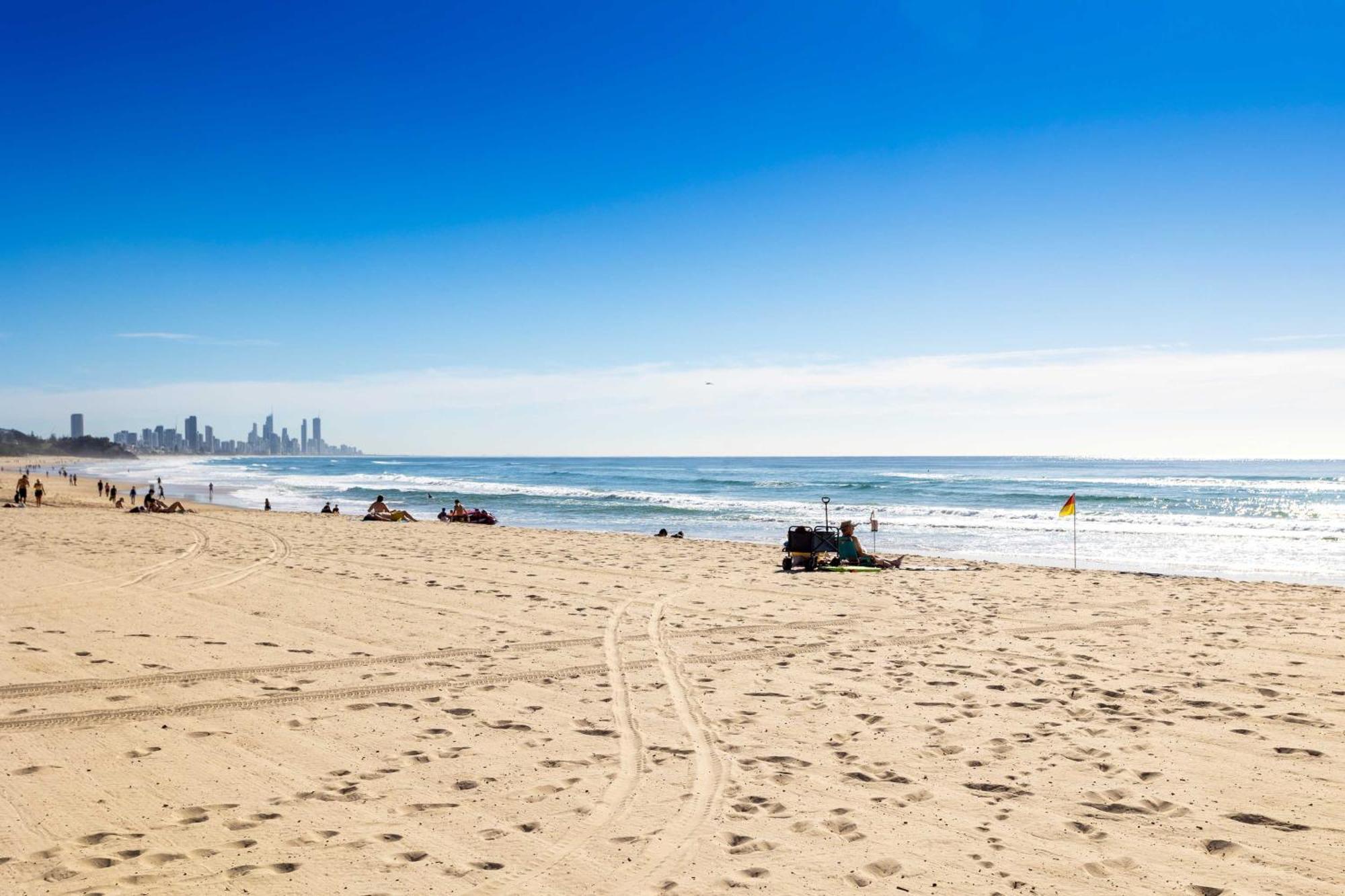 Apartment Burleigh Bliss - 2 Bedroom Gold Coast