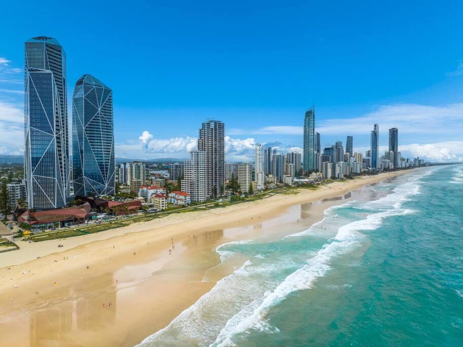 Apartment Beachfront Luxe 2bedroom With Sunset River Views Gold Coast