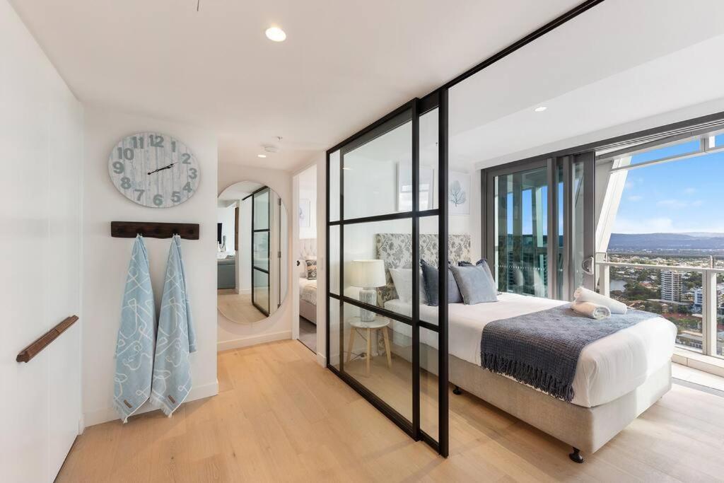 Beachfront Luxe 2bedroom With Sunset River Views Apartment