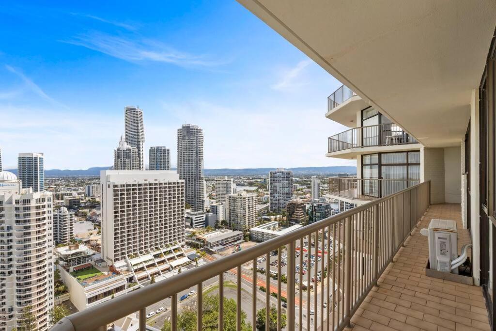 Level 29 - Oceanfront 2b At Imperial Surf Apartment Gold Coast