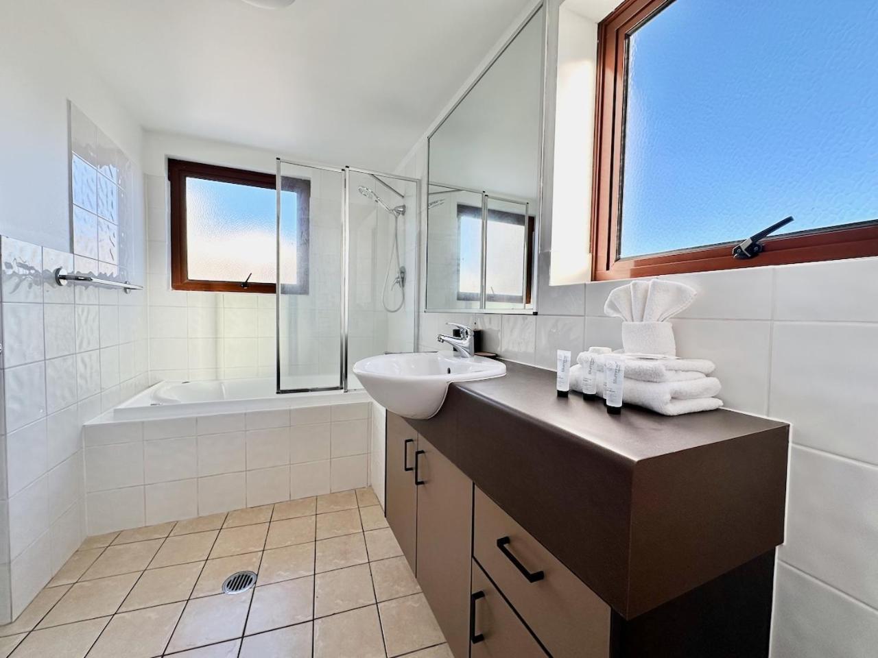 Broadbeach 600 Apartment *