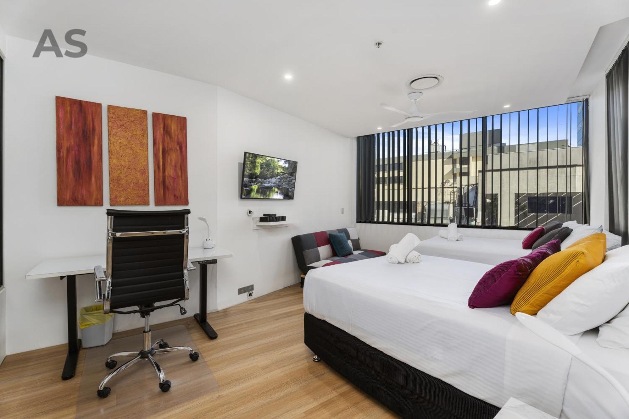 Circle On Cavill - Private - Apartment Gold Coast