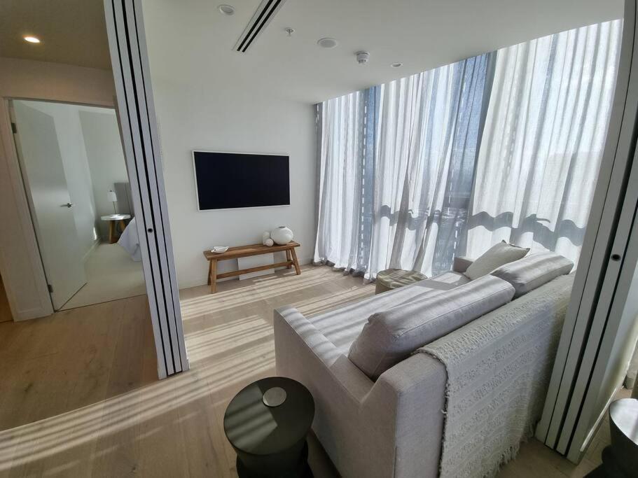 Apartment Marvelous Oceanviews 2b2b Resortstyleamenities Gold Coast