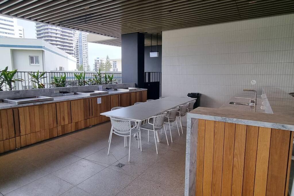 Marvelous Oceanviews 2b2b Resortstyleamenities Apartment