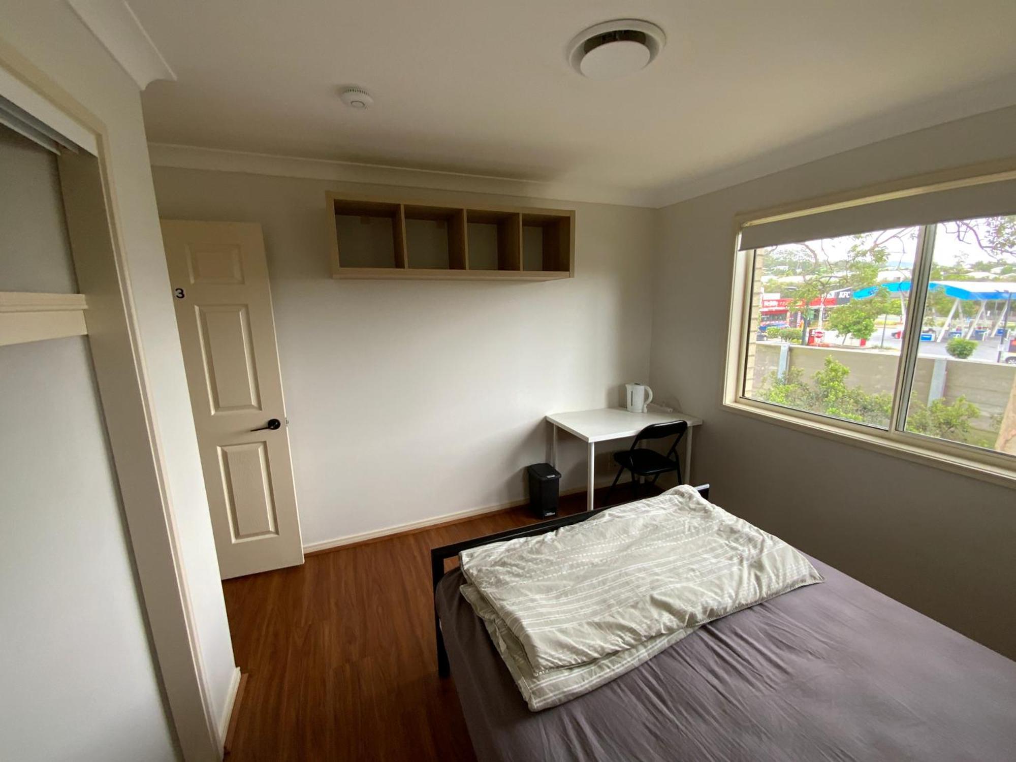Homestay Shared House With Other Guests Near Shopping Center And Theme Parks *
