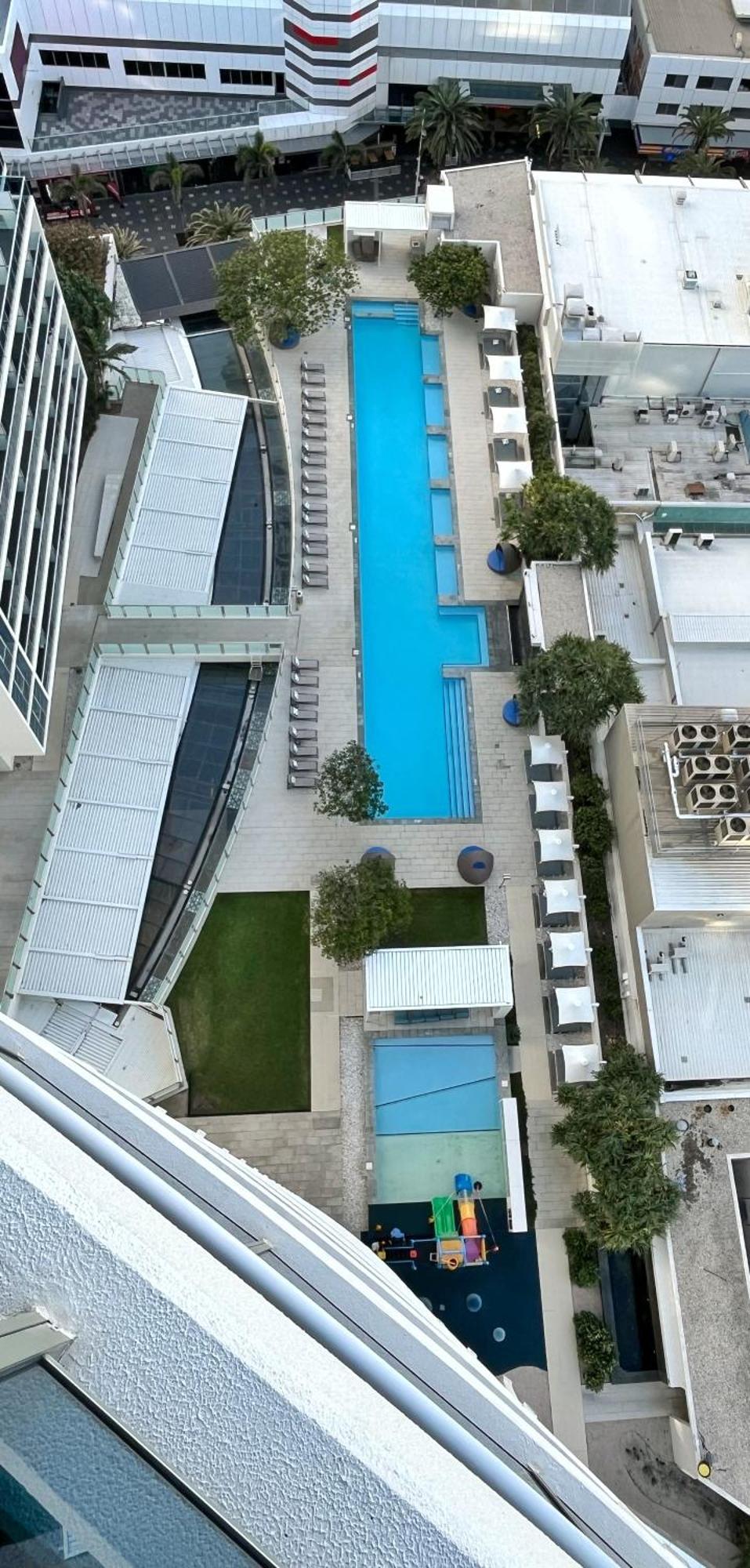 Spectacular 19th Floor In Heart Of Surfers Paradise