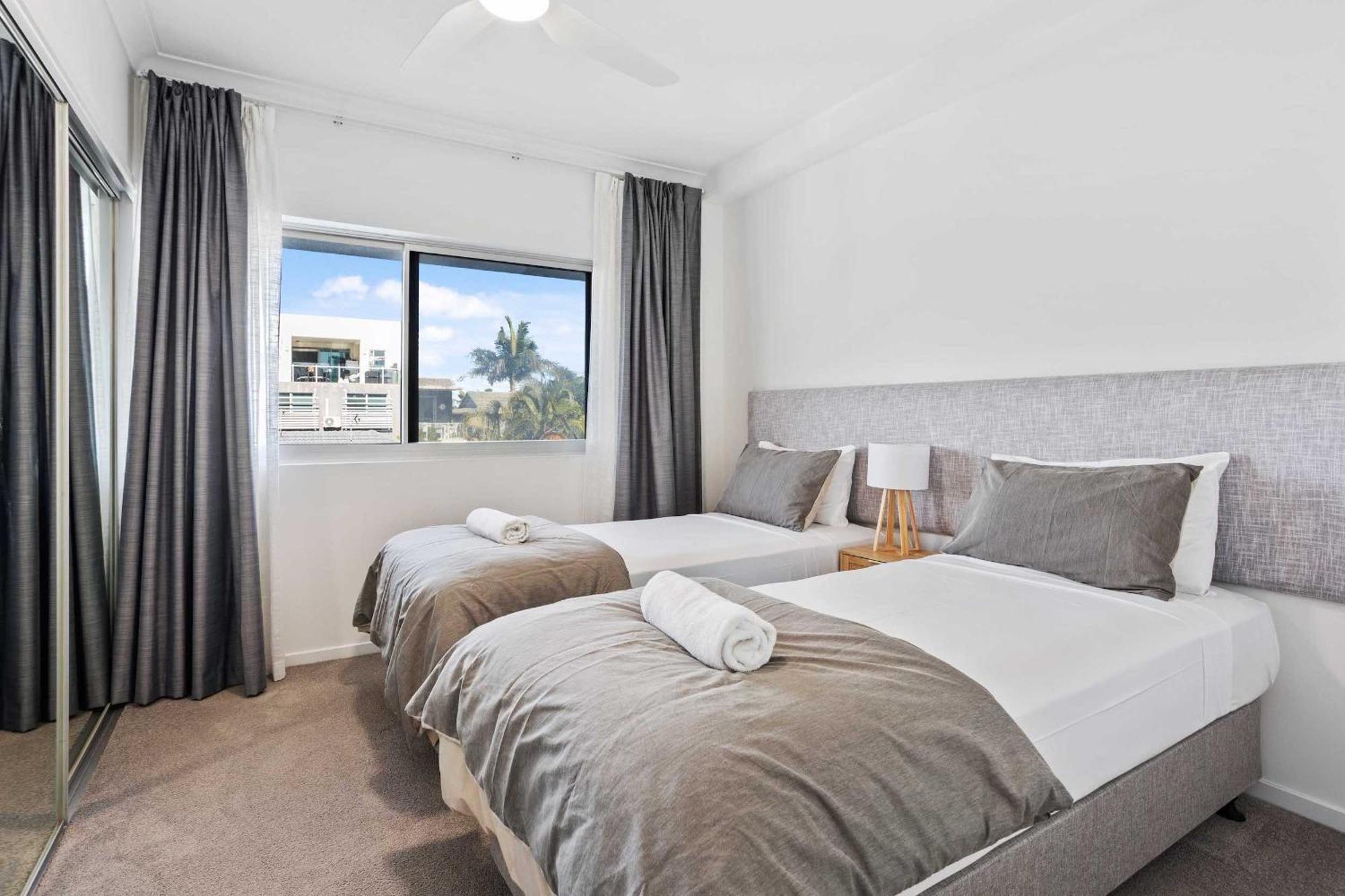 Relax In Luxury At Sunrise Cove Apartment Gold Coast