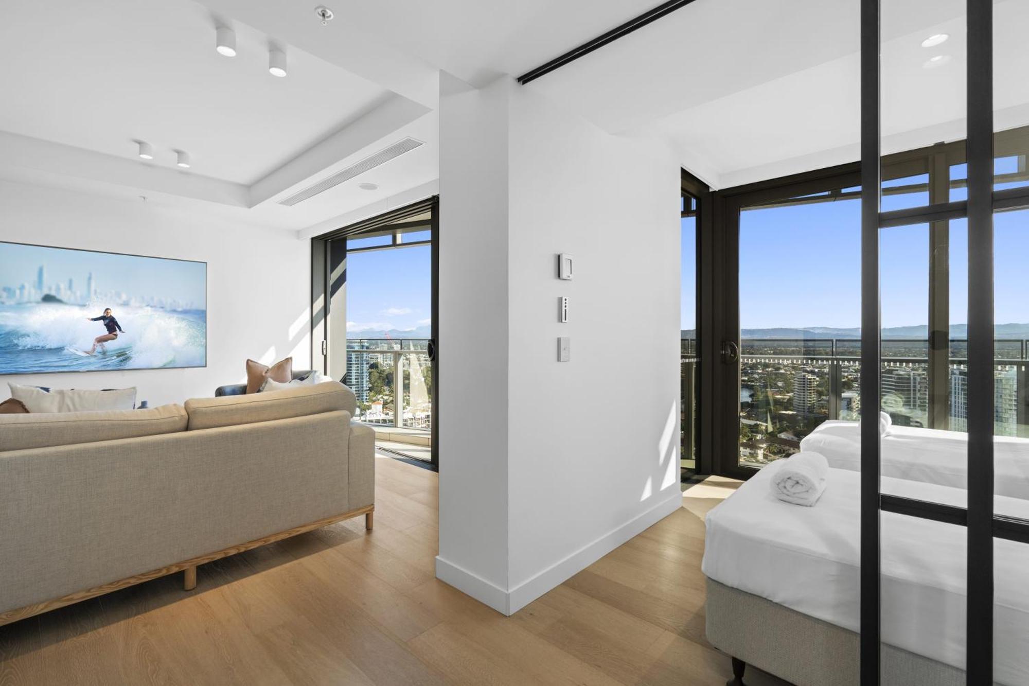 Apartment Luxury Units At The Jewel Residences - Q *