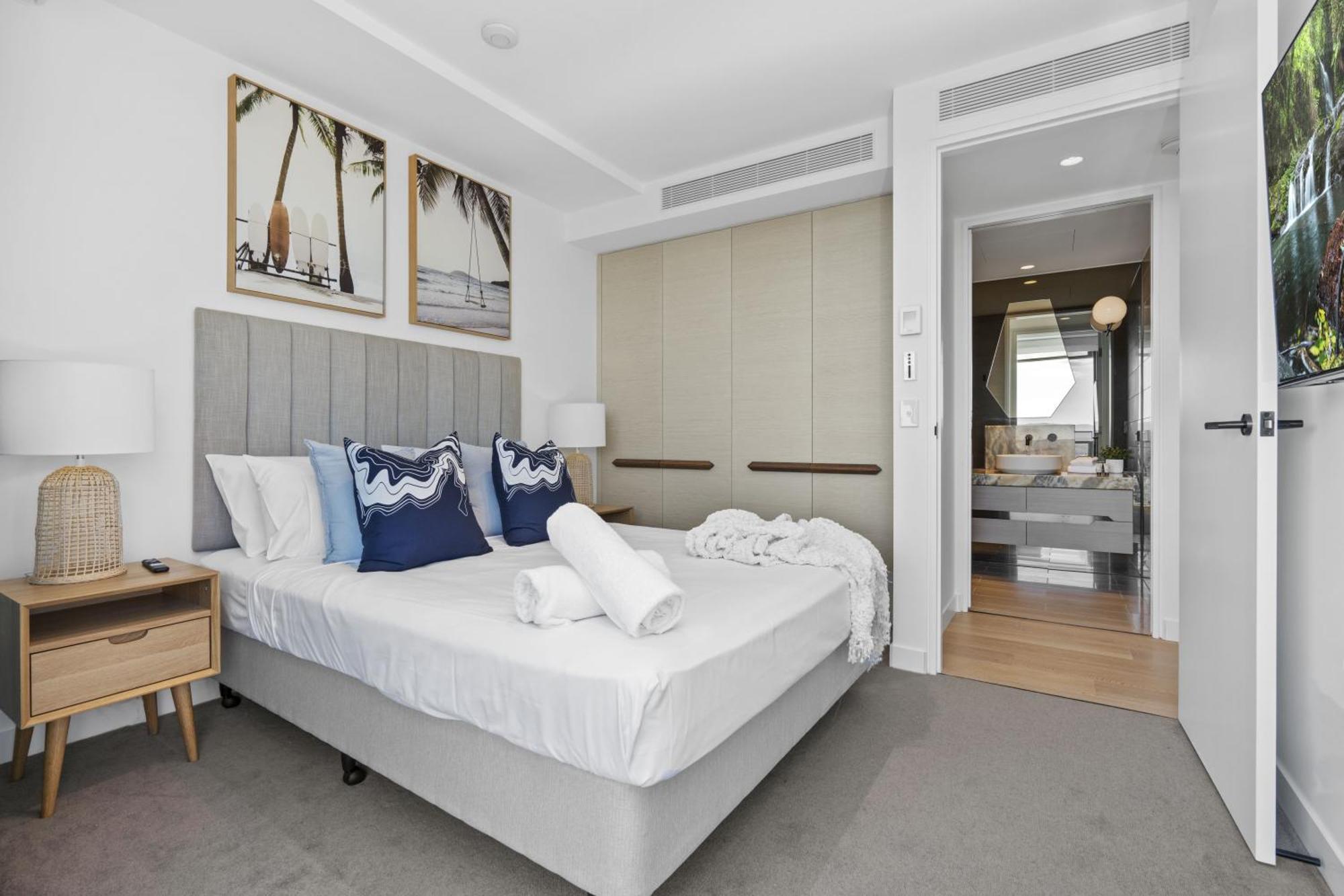 Apartment Luxury Units At The Jewel Residences - Q *