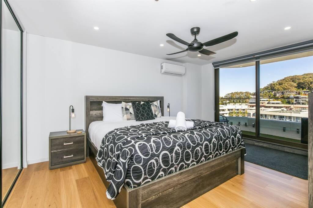 Apartment Bliss By The Sea - Absolute Beachside Luxury *