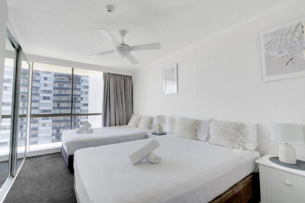 Beachfront * Gold Coast