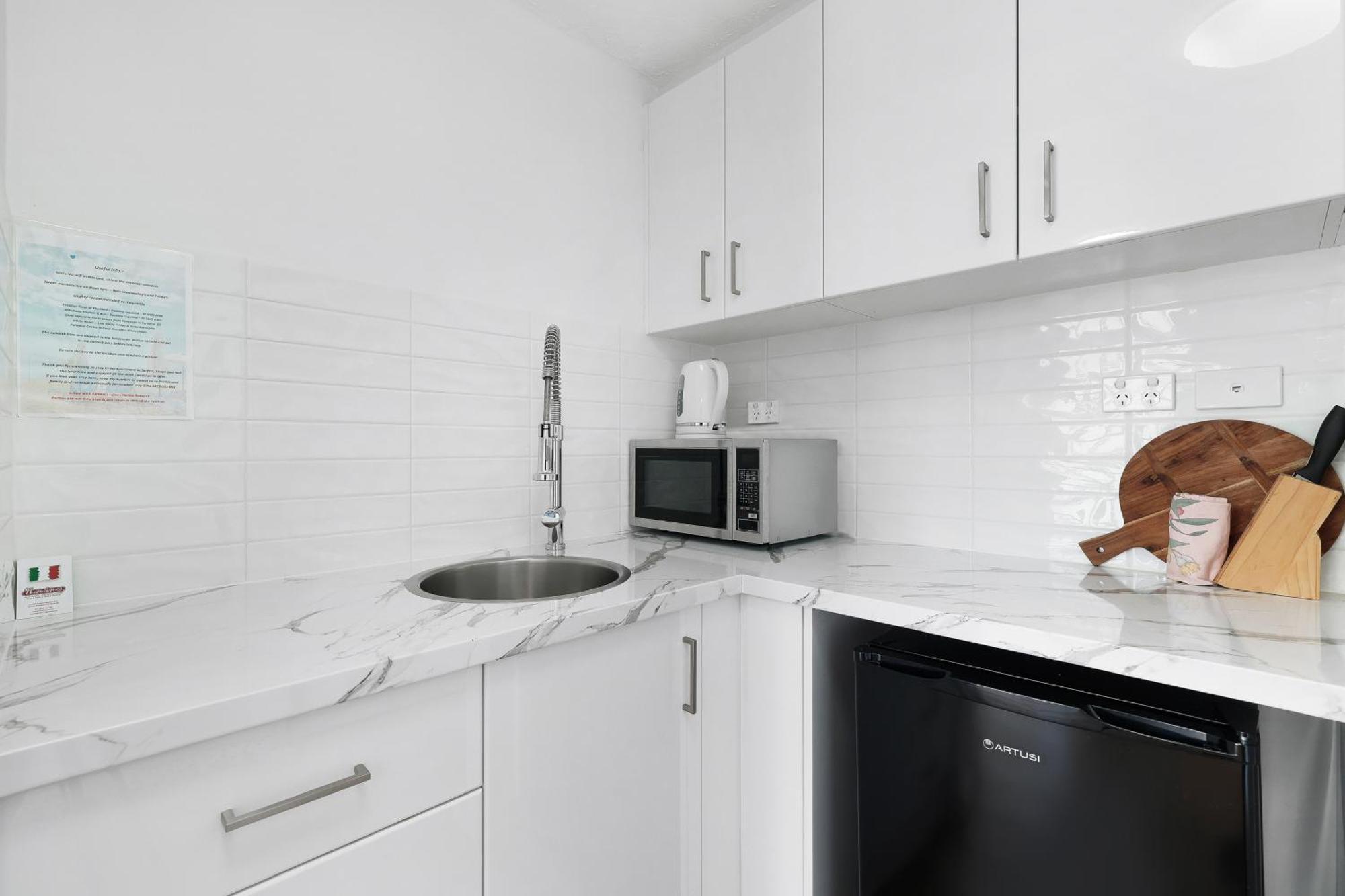 Apartment Unit 2 - Spectacular Sea Views In Surfers Paradise *