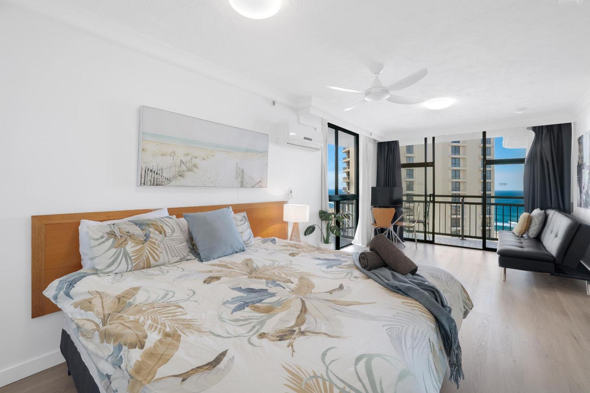 Apartment Unit 2 - Spectacular Sea Views In Surfers Paradise Gold Coast