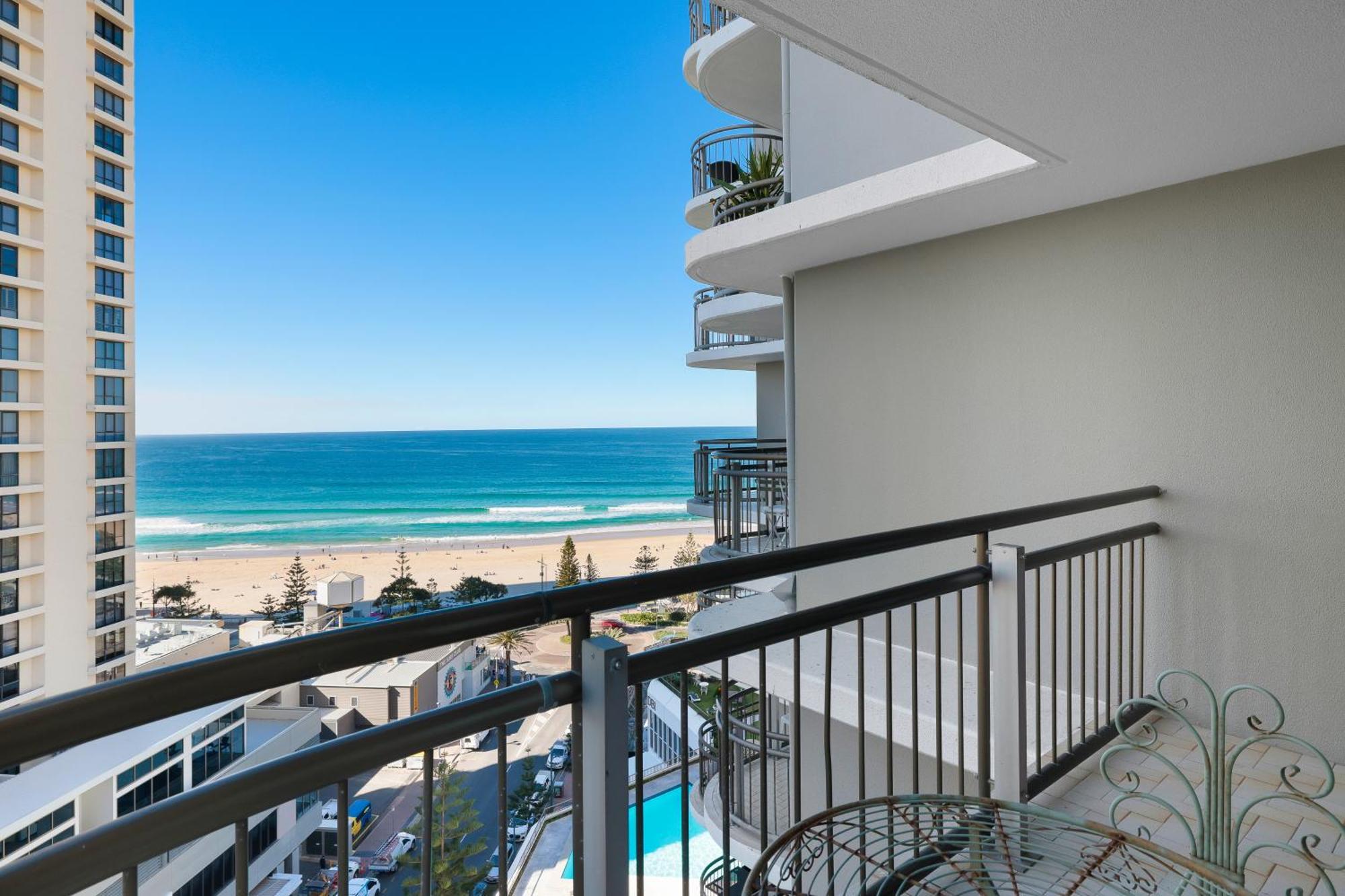 Unit 2 - Spectacular Sea Views In Surfers Paradise