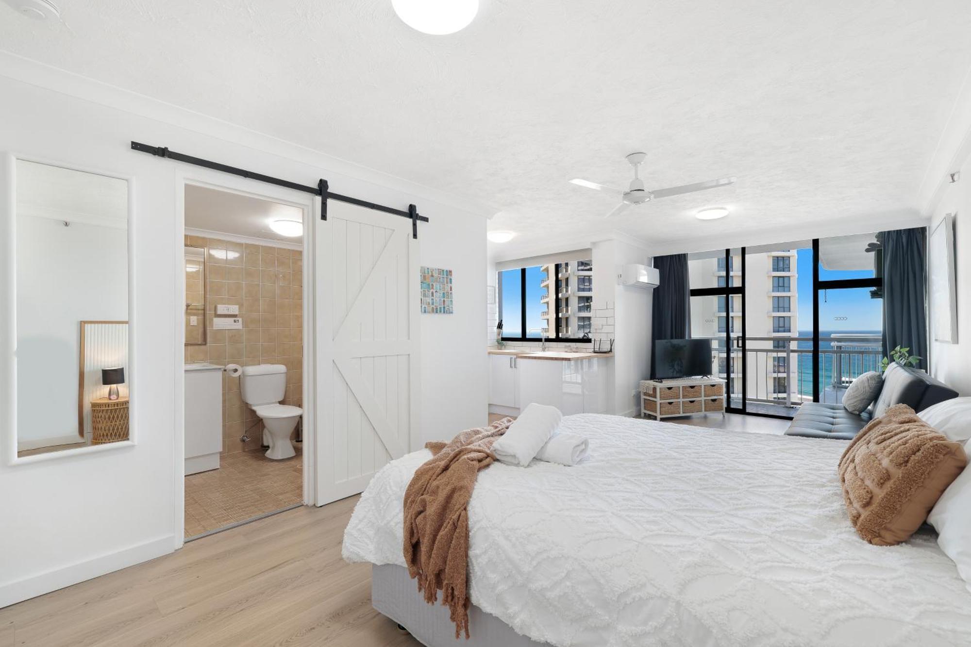 U1 - Relaxing “seaview's” From Your Balcony Apartment Gold Coast