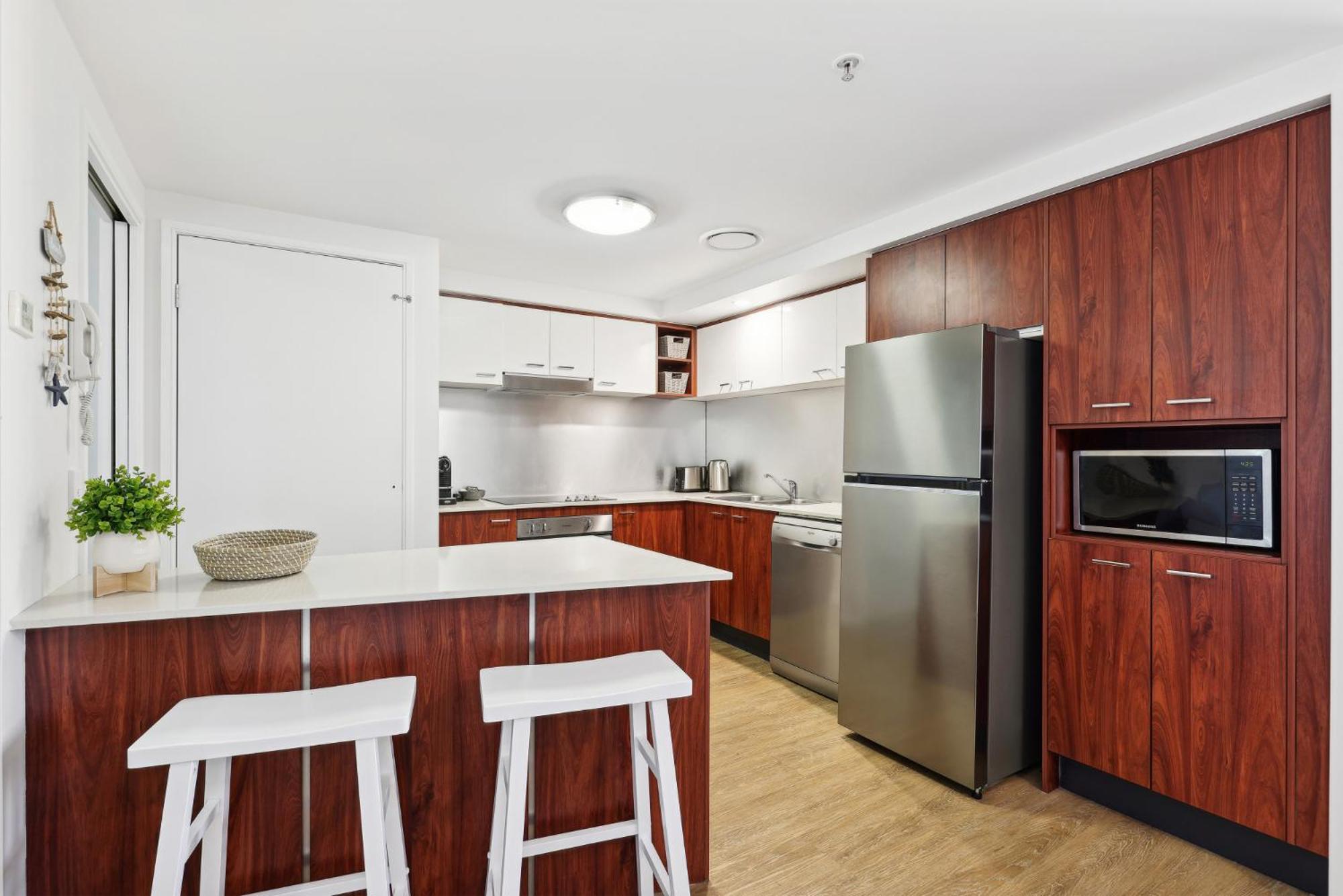 Apartamento Beachside 2-bed With Parking, Pools, Spa, Gym, Bbq