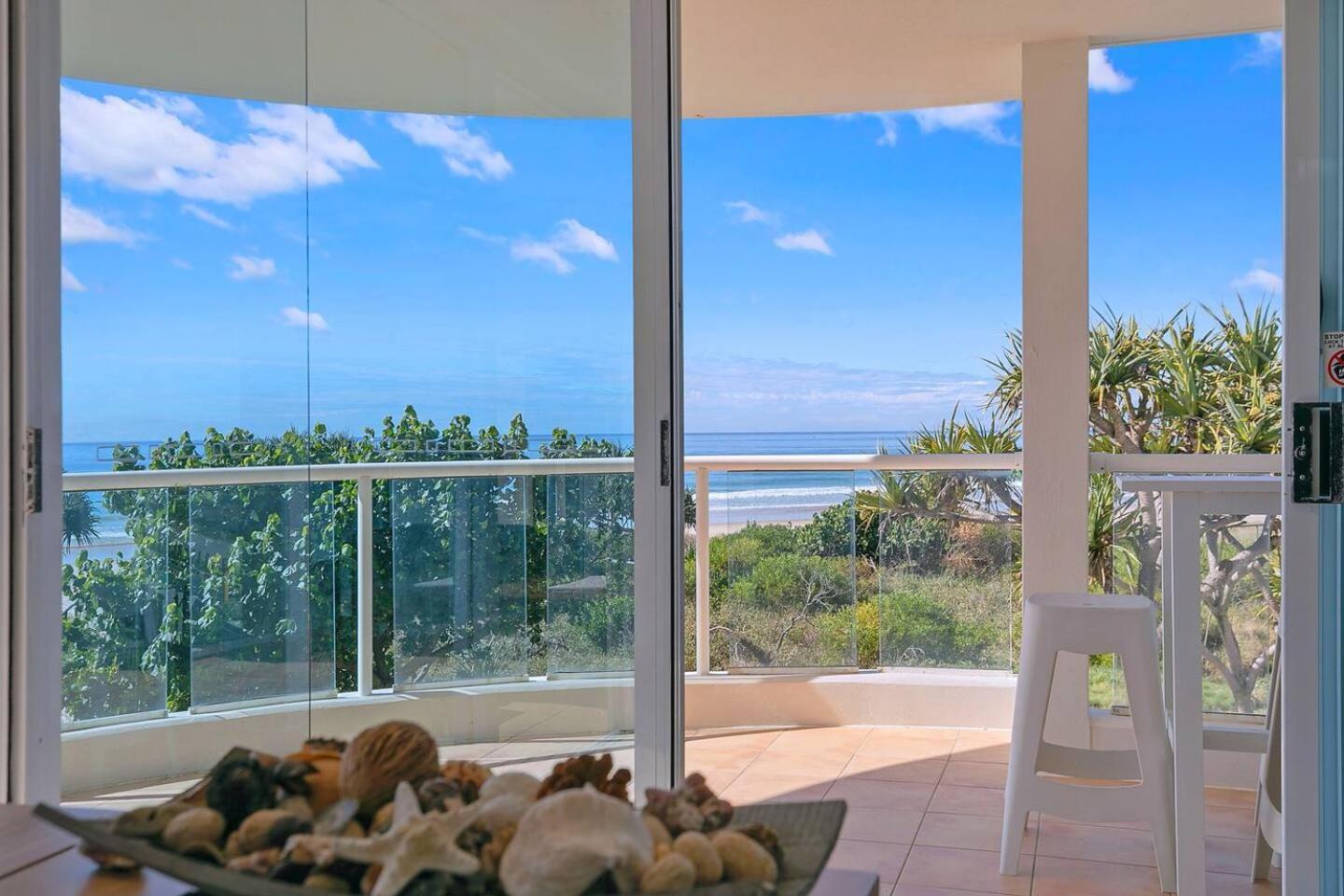 'oceanview Oasis' Family-friendly Palm Retreat Gold Coast