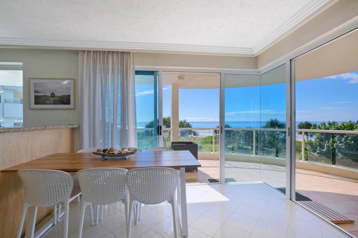 'oceanview Oasis' Family-friendly Palm Retreat