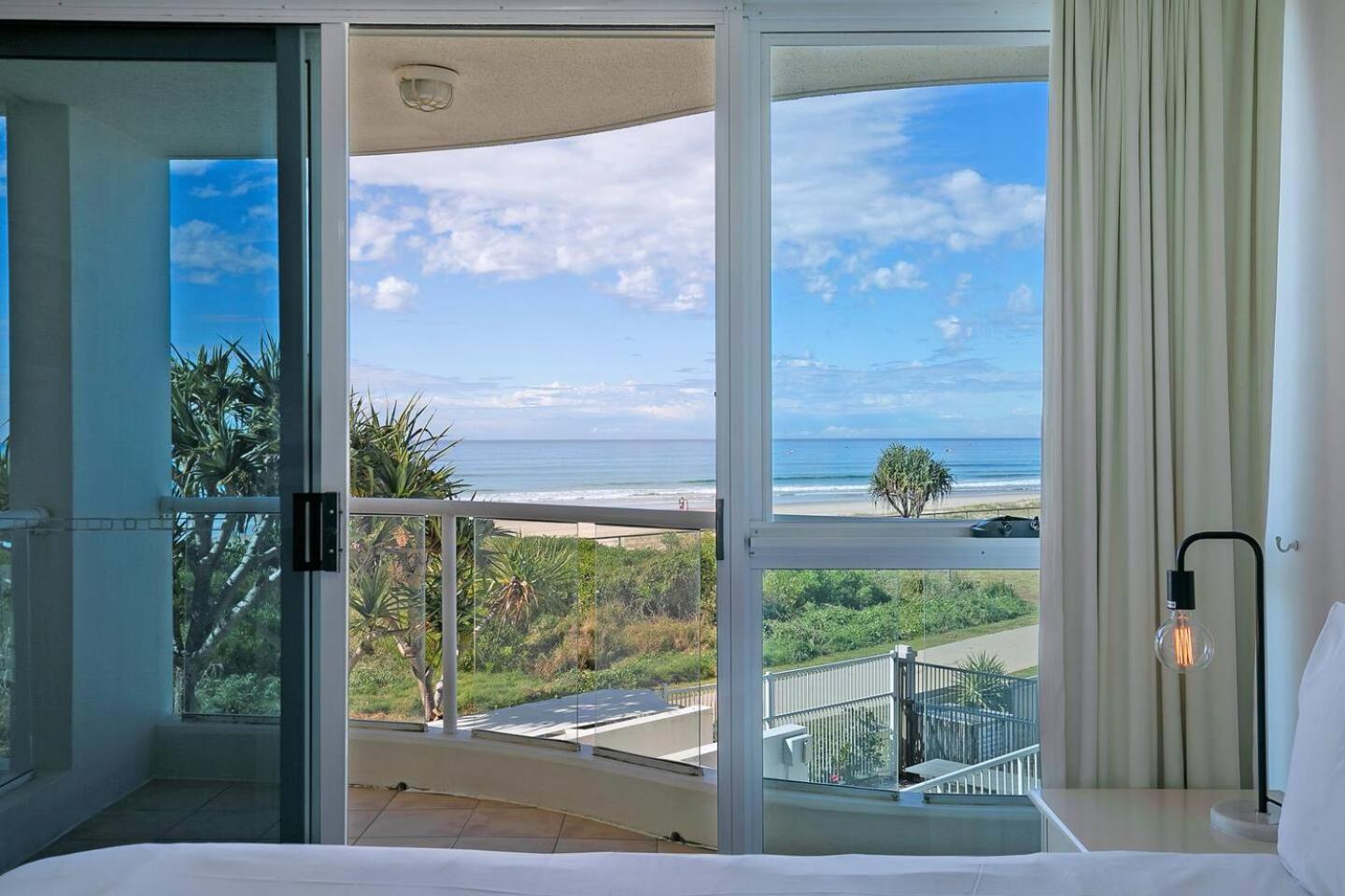 Apartment 'oceanview Oasis' Family-friendly Palm Retreat Gold Coast