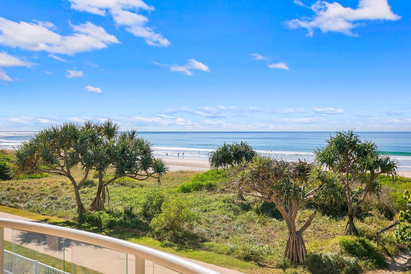 Apartment 'oceanview Oasis' Family-friendly Palm Retreat Gold Coast