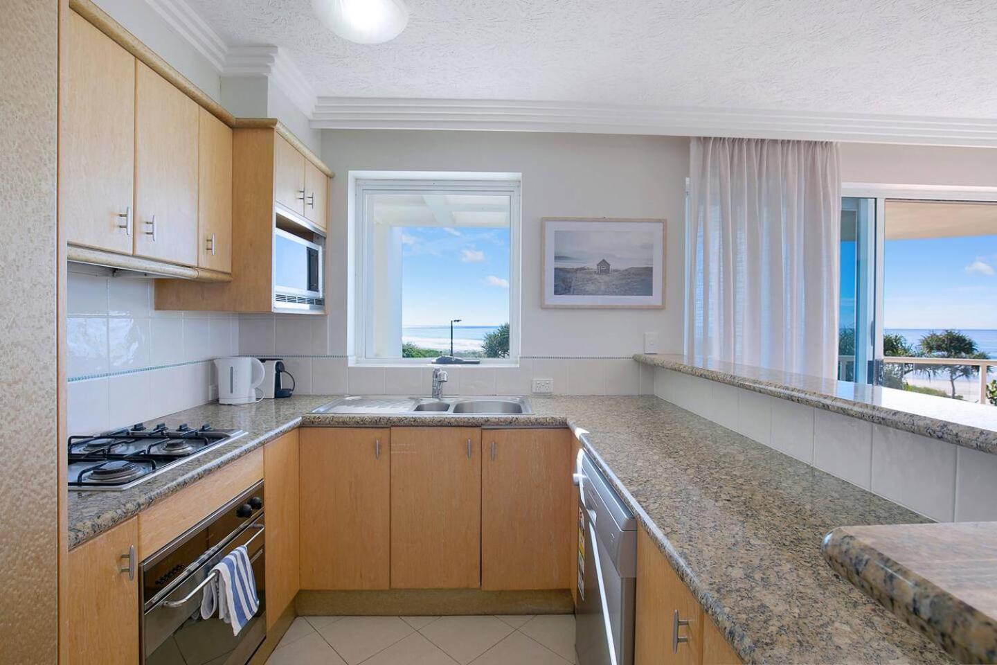 'oceanview Oasis' Family-friendly Palm Retreat